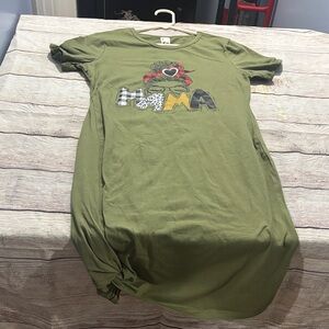 Mama dress size medium NWT